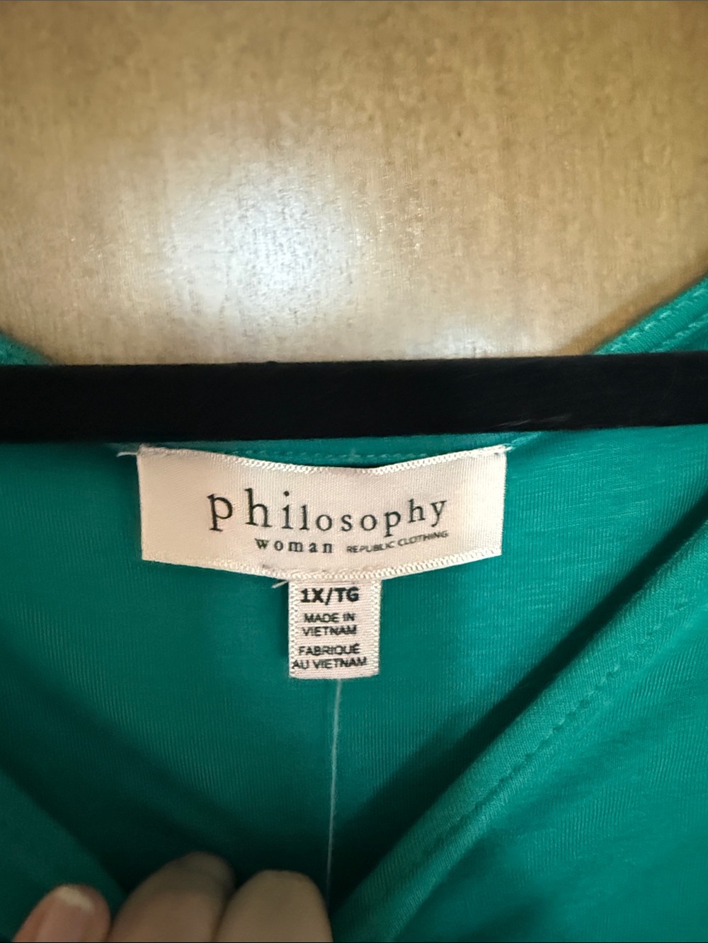 NWT Women's Green Relaxed Short Sleeve Top - Picture 2 of 4